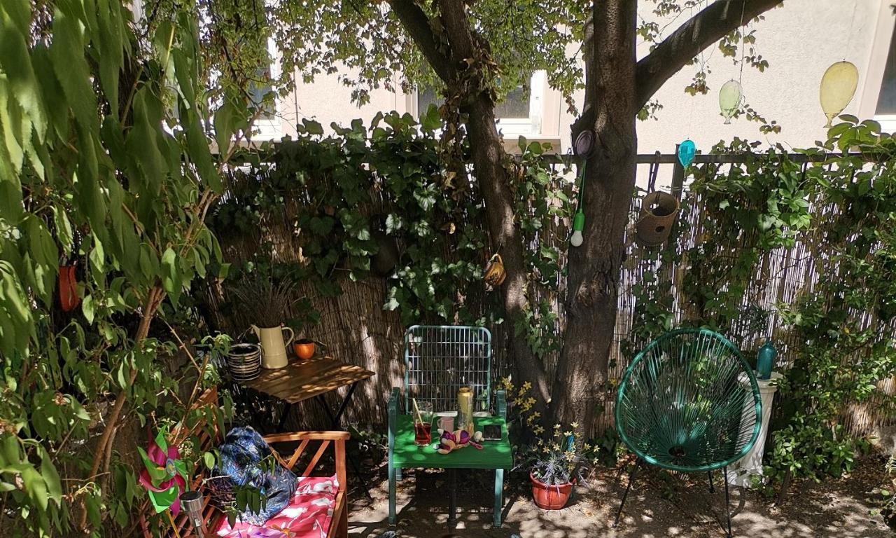 Flat In Historic Villa With Your Own Private Garden, Near City Park Budapest Exterior foto