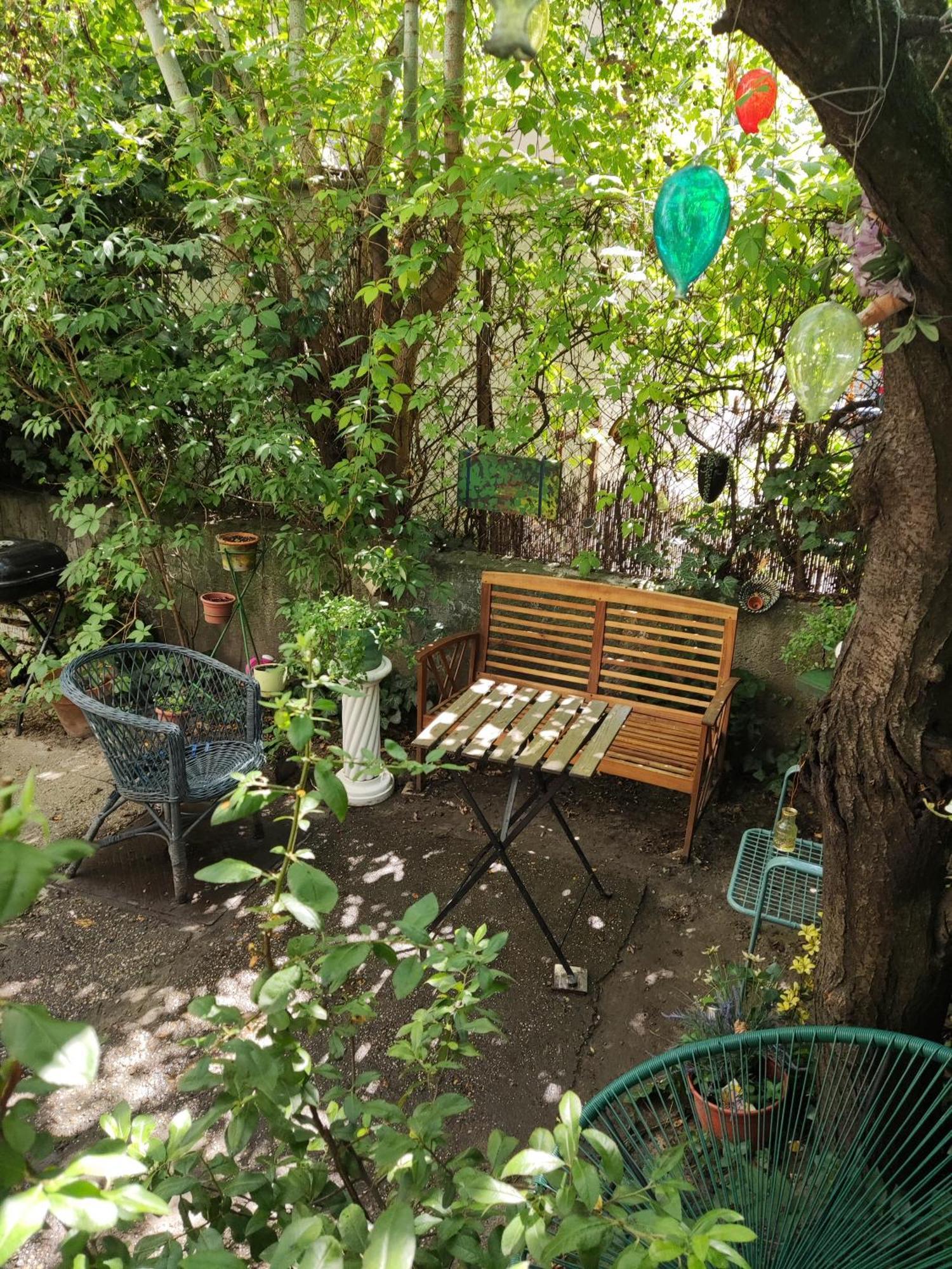 Flat In Historic Villa With Your Own Private Garden, Near City Park Budapest Exterior foto